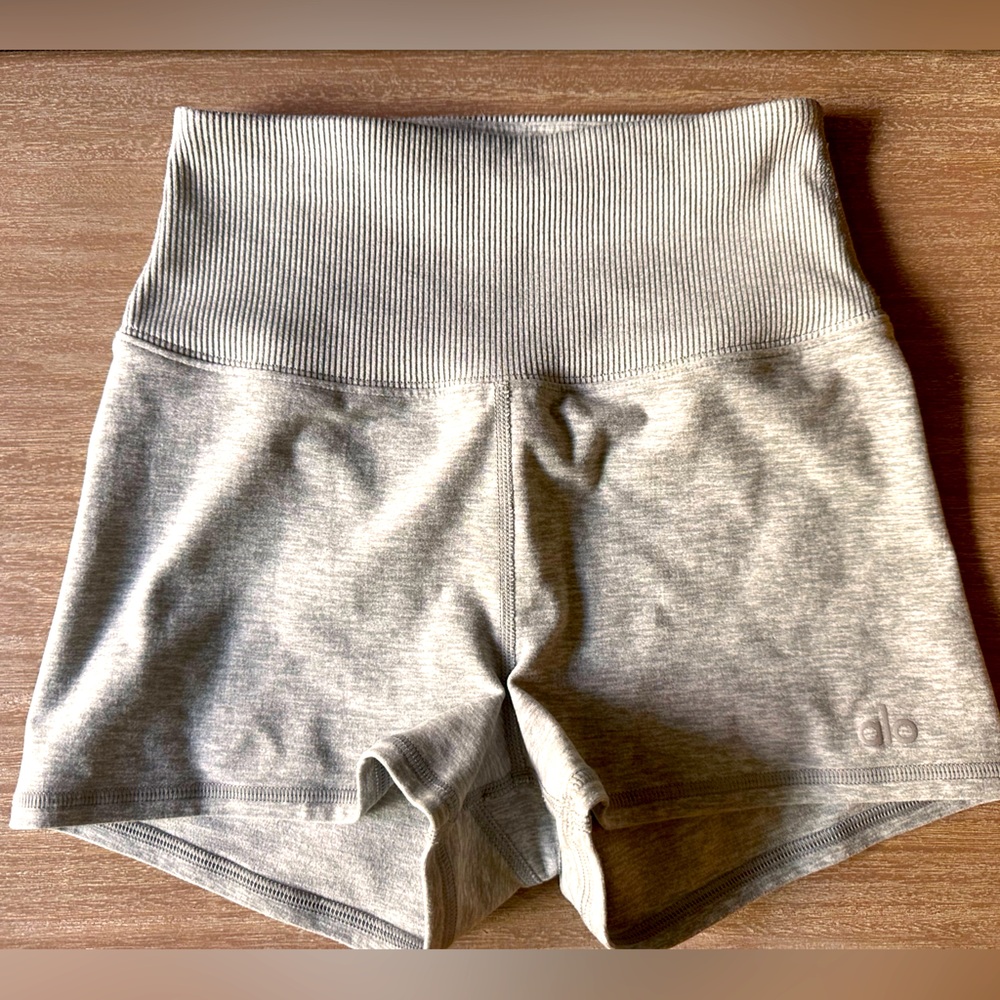 ⚡️⚡️FLASH SALE✨💖ADORABLE ALO SHORTS💖✨